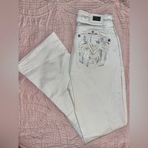 Women's White Jeans with Embellished Pocket